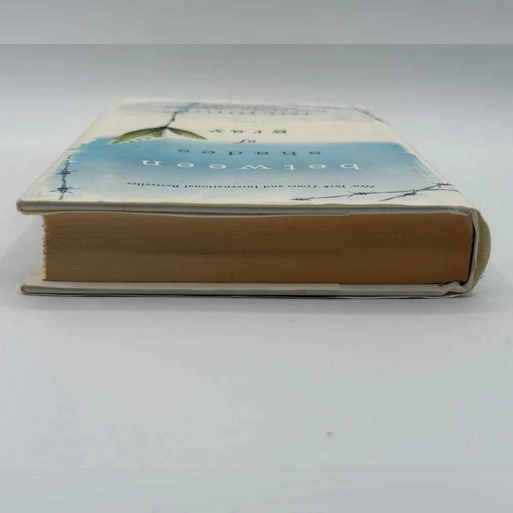 Between Shades of Gray by Ruta Sepetys (Hardcover Book, 2011) 17th Printing